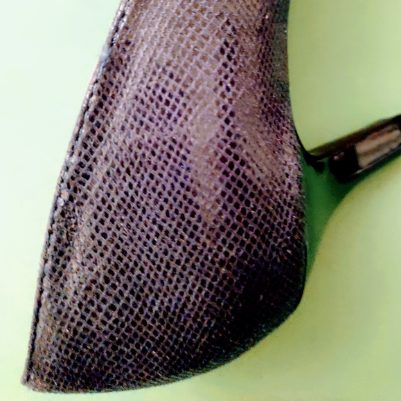 Karen Scott Gladdys Textured Fabric Navy Blue Pumps with Faux Suede - Picture 3 of 4